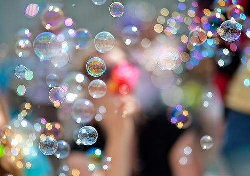 伤感凄美教人现实个性签名精选2023 逆着风行着却如此的勇敢